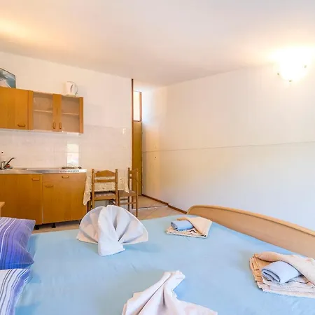 Apartman Komin